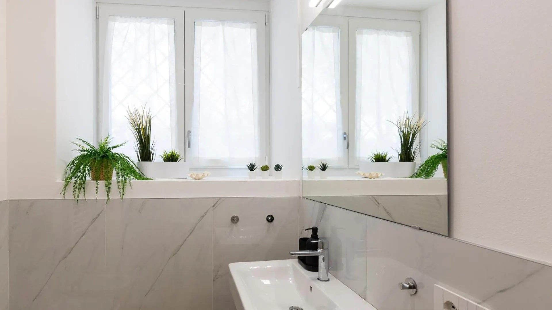 Govone Fashion House Apartment Milan Italy